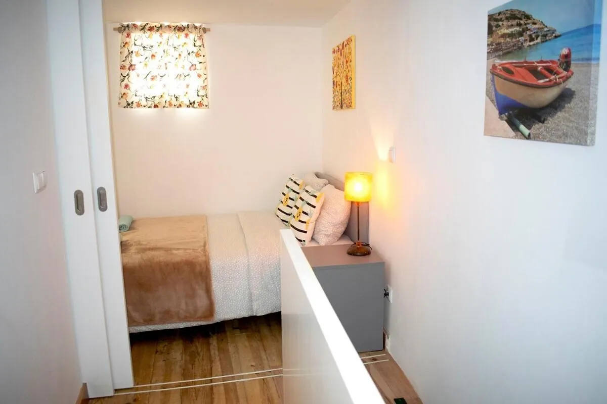 Alfama 51 Duplex Apartment In The Heart Of Alfama Lisbon 0*,  Portugal