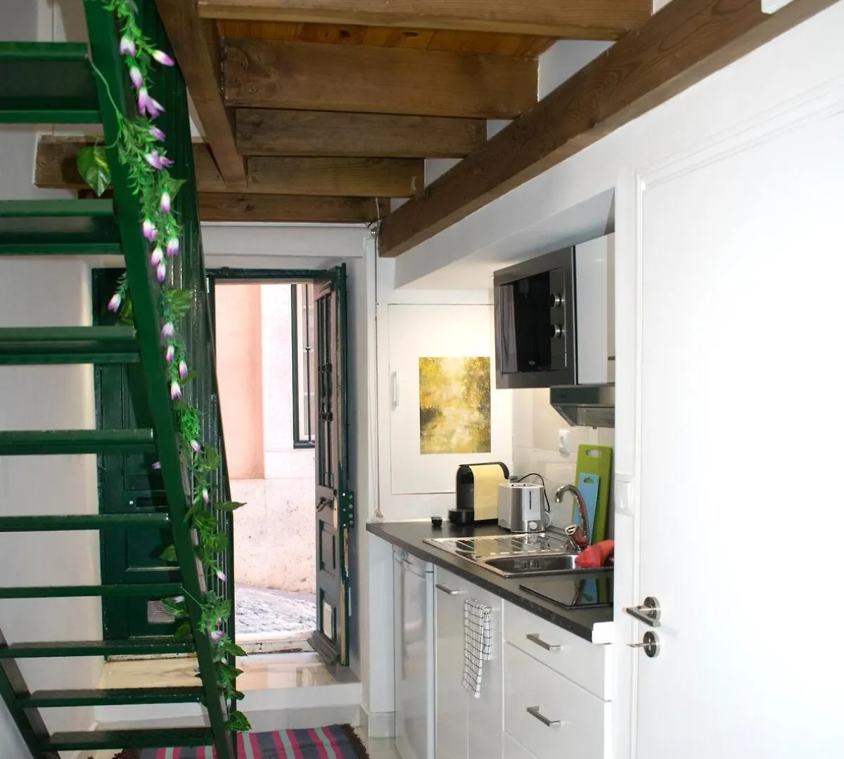 Alfama 51 Duplex Apartment In The Heart Of Alfama Lisbon 0*,